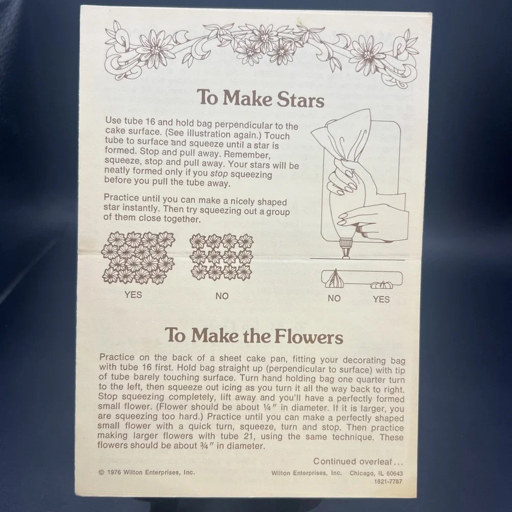 1976 Wilton Complete Instructions Baking Decorating Holly Hobbie Cake Foldout
